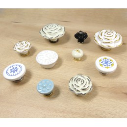 Gałka meblowa ceramiczna 30mm kropki niebiesko złota