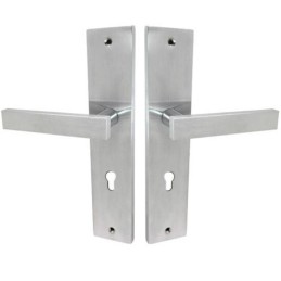 Klamka drzwiowa na wkładkę 72mm dł. szyld chrom szczotkowany mod. CUT 164/210